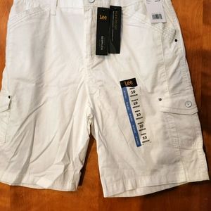 NWT Lee Flex-To-Go Womens White Bermuda Shorts